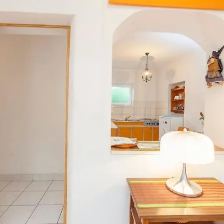 Tomislava - Ground Floor * Makarska