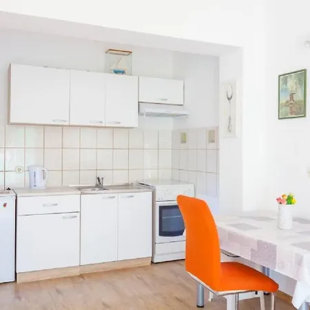 Apartment Tomislava - Ground Floor Makarska