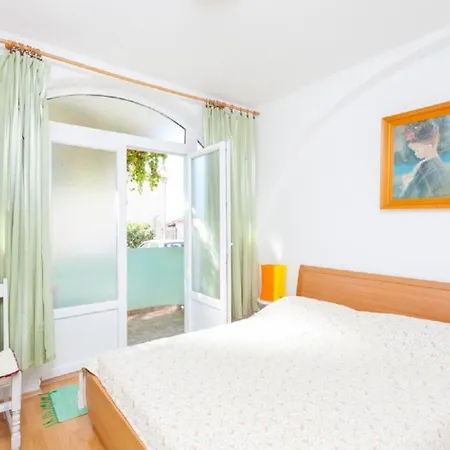Tomislava - Ground Floor Apartment