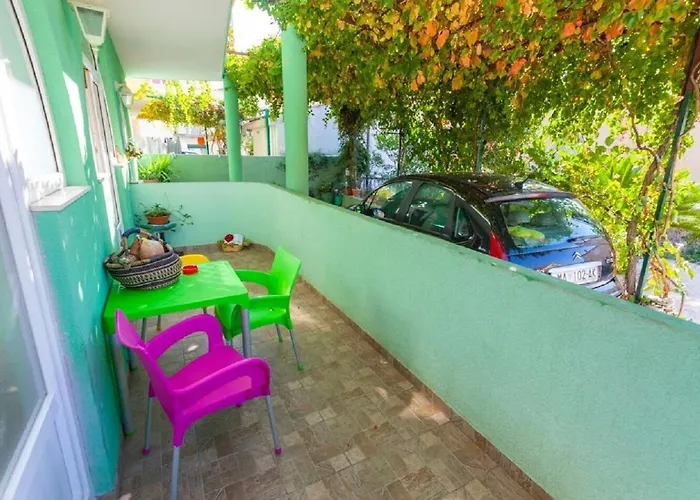 Tomislava * Makarska